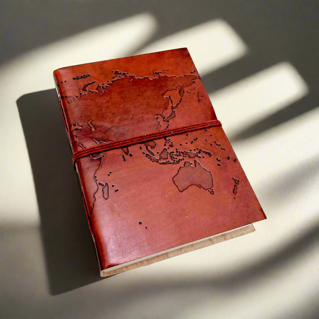 Vintage-style world map leather journal – ideal gift for travelers, writers, and geography lovers