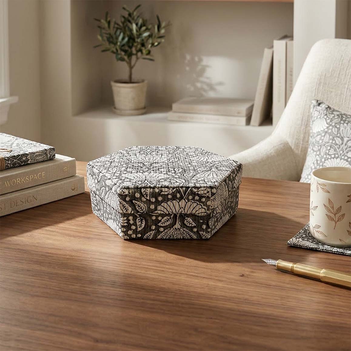Artisan Hexagon Storage Box - Decorative Keepsake Organizer with Lid