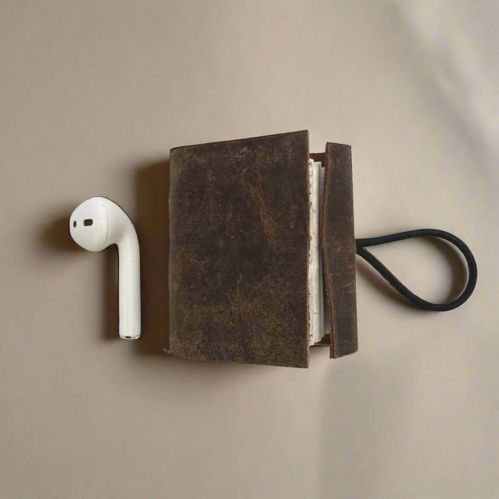 Small leather journal – modern, refillable notebook for pockets, purses, or desks
