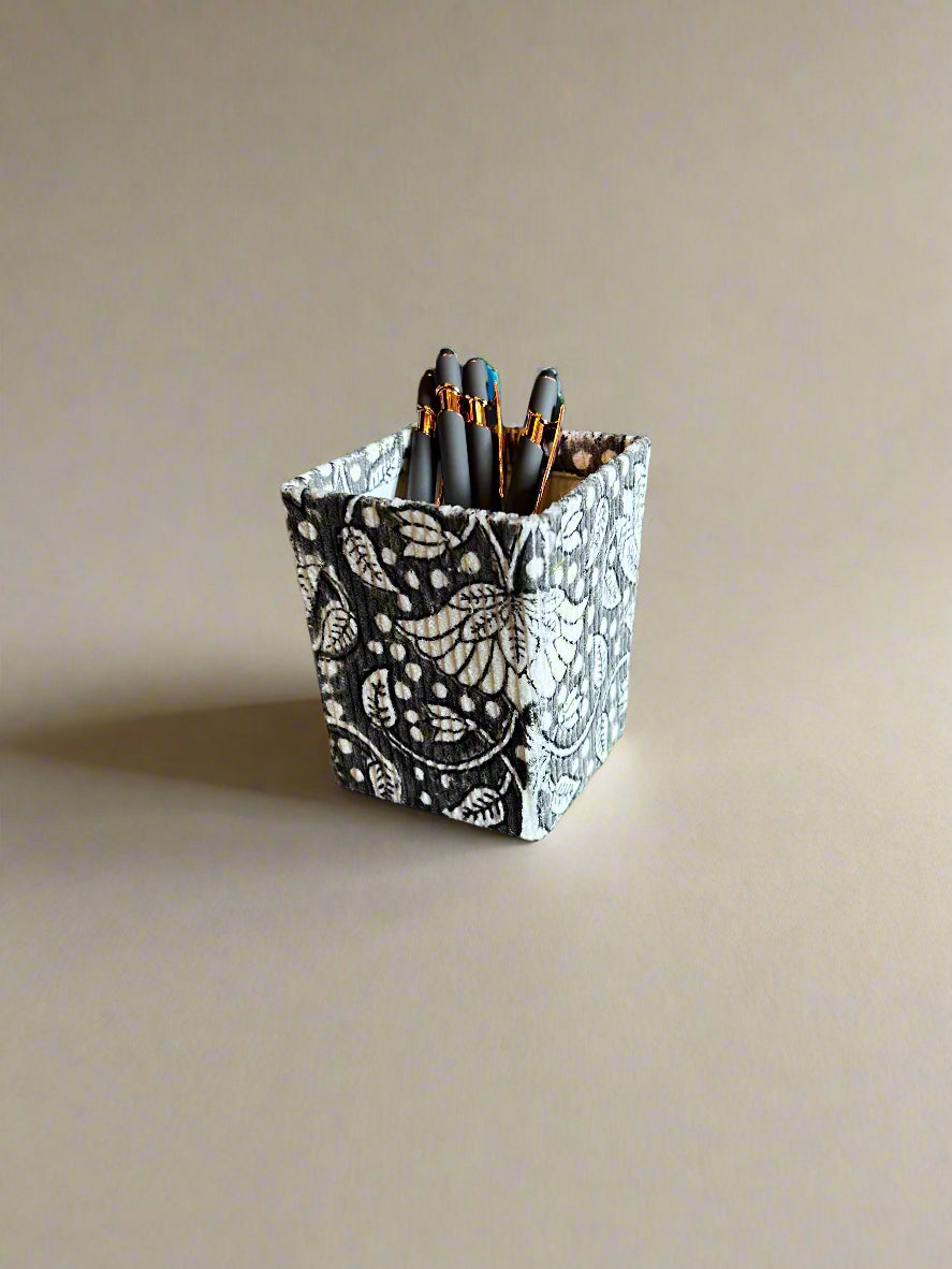 Onyx Bloom: Office-in-a-Box Decor Set