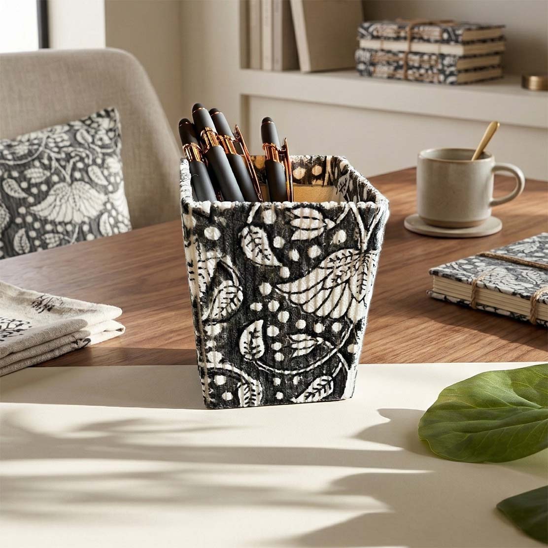Artisan Pen & Pencil Holder - Elegant Patterned Desk Organizer Pen Cup