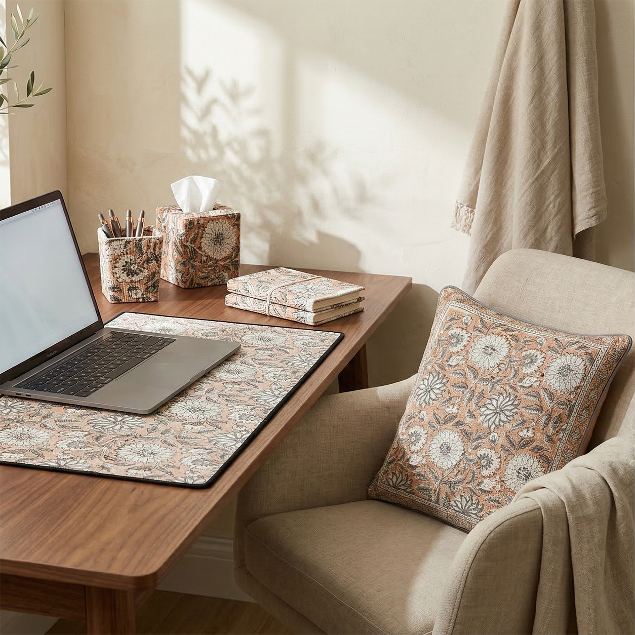 Office-in-a-Box Decor Set