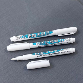 Premium white marker pen – stylish and sustainable office essential