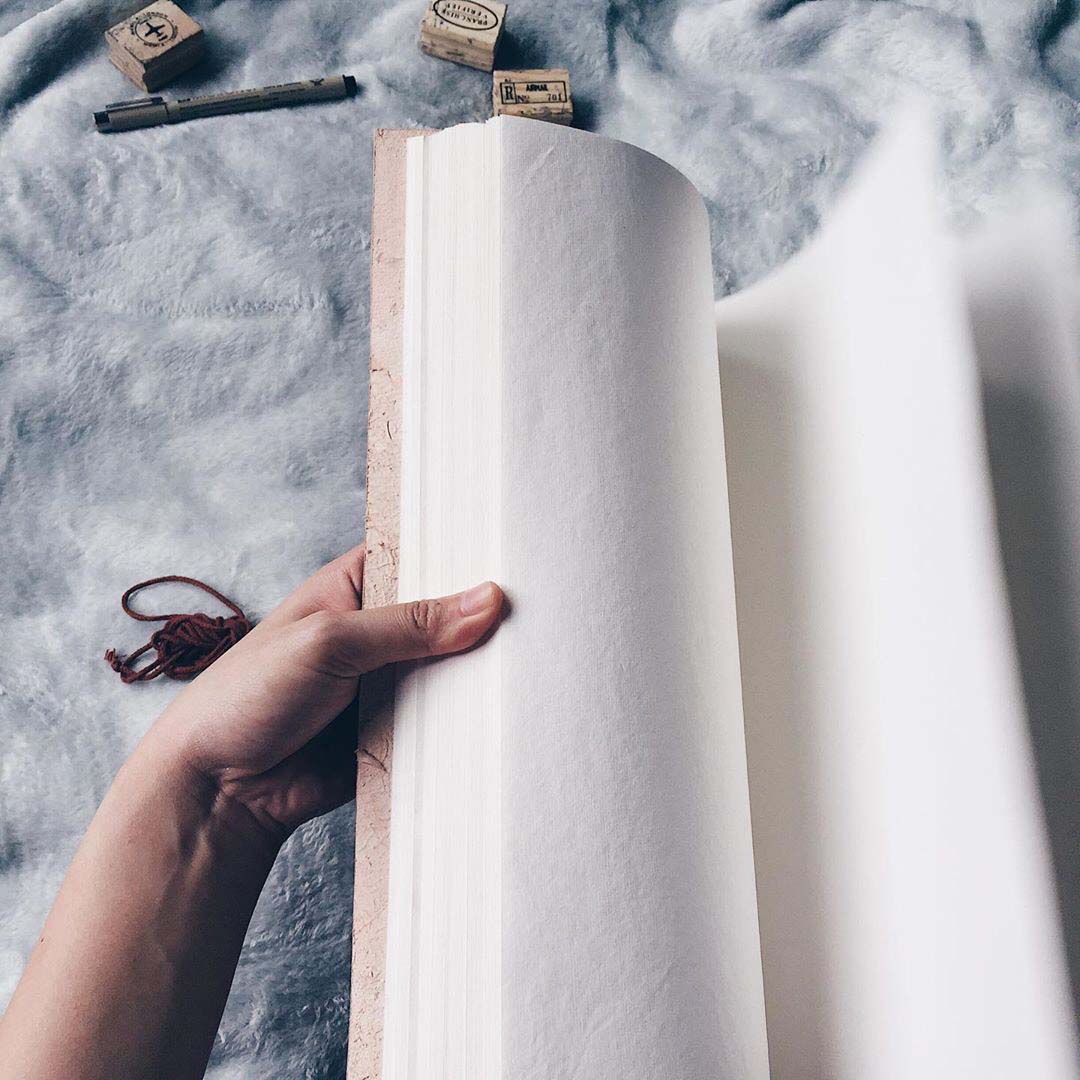 Vintage-style world map in extra large leather journal – ideal gift for travelers, writers, and geography lovers