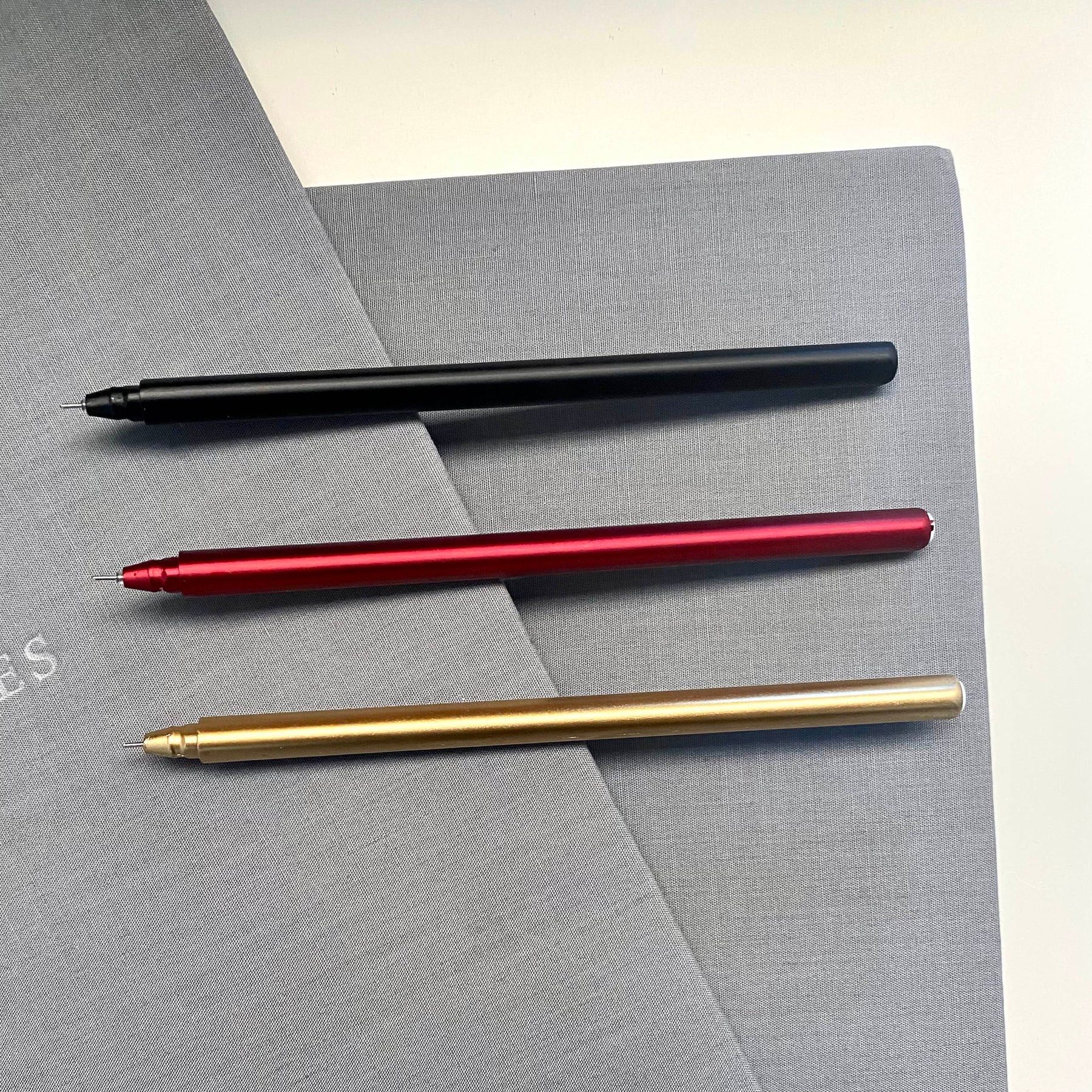 Louis Vuitton LV Ballpoint Pen 3 pieces set Metal Gold Metal